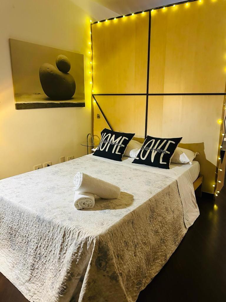 Easy Room Italy Prada Милан Экстерьер фото